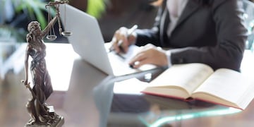 Abogados imagen ilustrativa\u002E