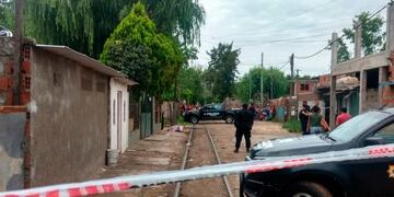 Hombre caminaba distraído por una vía y fue atropellado por un tren\u002E (Rosario Nuestro)