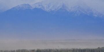 La precordillera mendocina y la tierra levantada por el Zona