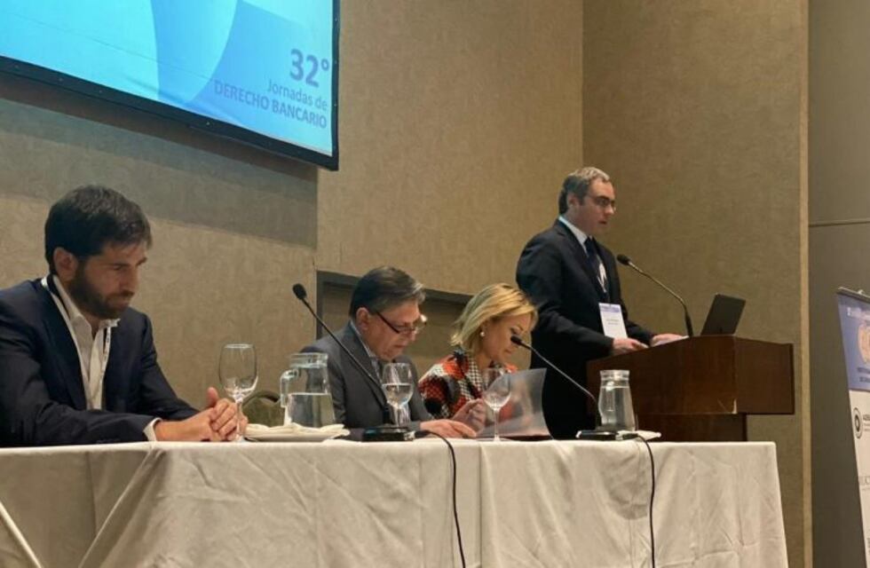 XXXII Jornadas de Derecho Bancario