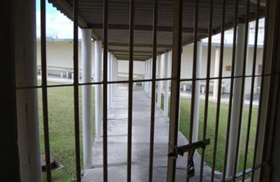 Sin rejas, con baño y aislada:  así es la celda que espera a Lula