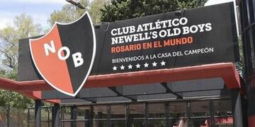 Acceso a la sede del club Newell's Old Boys de Rosario\u002E