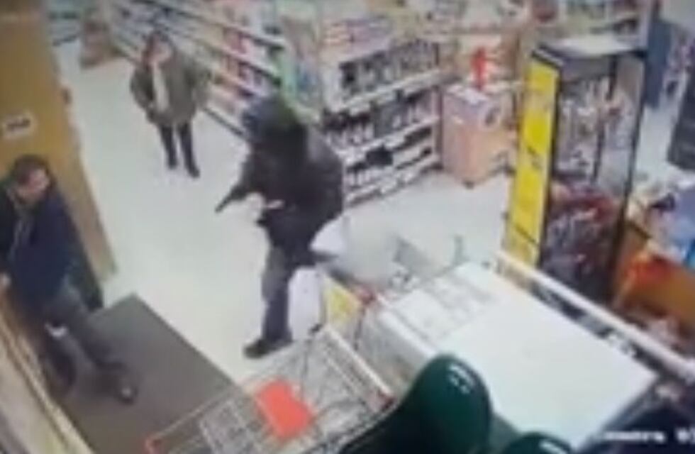 Impactante asalto a un supermercado de Luján de Cuyo