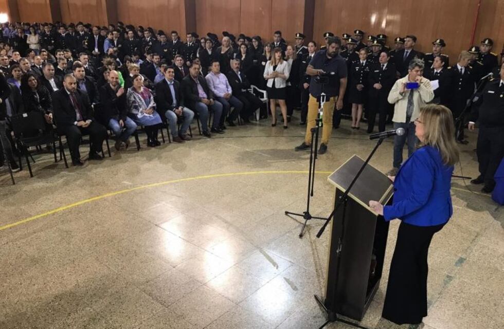 Alicia Kirchner participó de los festejos de los 134 Años de la Policía de Santa Cruz