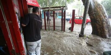 Fuerte tormenta en mendoza\u002E