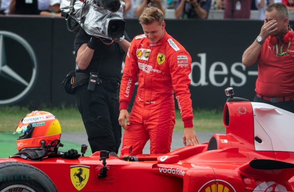 La emotiva vuelta de Mick Schumacher en homenaje a su padre