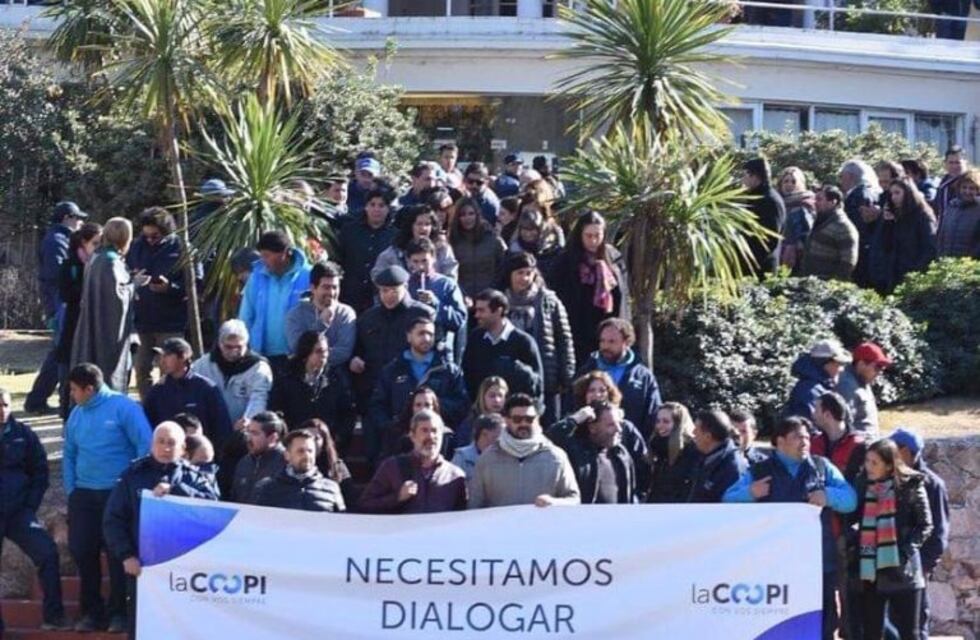 La COOPI marchó hasta la Municipalidad y pidió audiencia con el nuevo Intendente