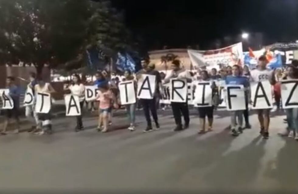 Miles de personas participaron de la Marcha de las Antorchas