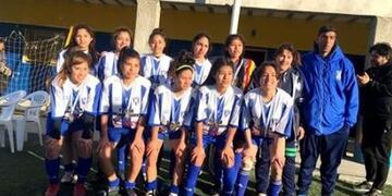 El Sub 16 de fútbol femenino ganó la plaza para el Nacional Evita