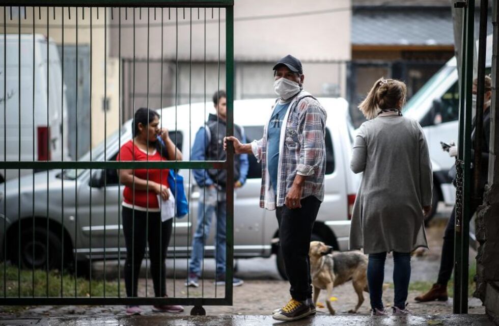 Coronavirus en Argentina: son 42 las víctimas fatales y 1.353 los infectados