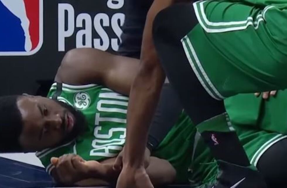 Una escalofriante caída asustó a todos los fanáticos de la NBA