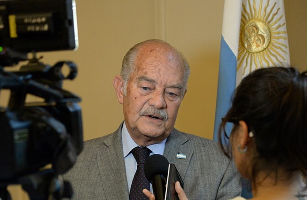 El ministro tucumano habló sobre los trabajadores de los ingenios Santa Rosa y La Corona