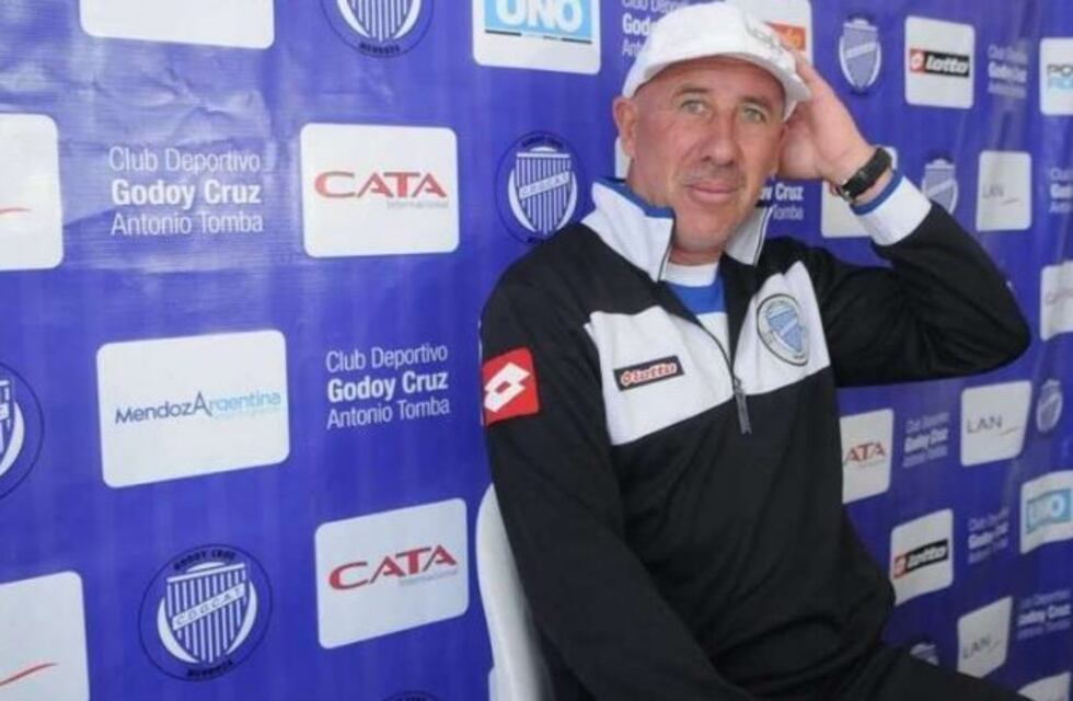 Daniel Oldrá es el técnico de Godoy Cruz