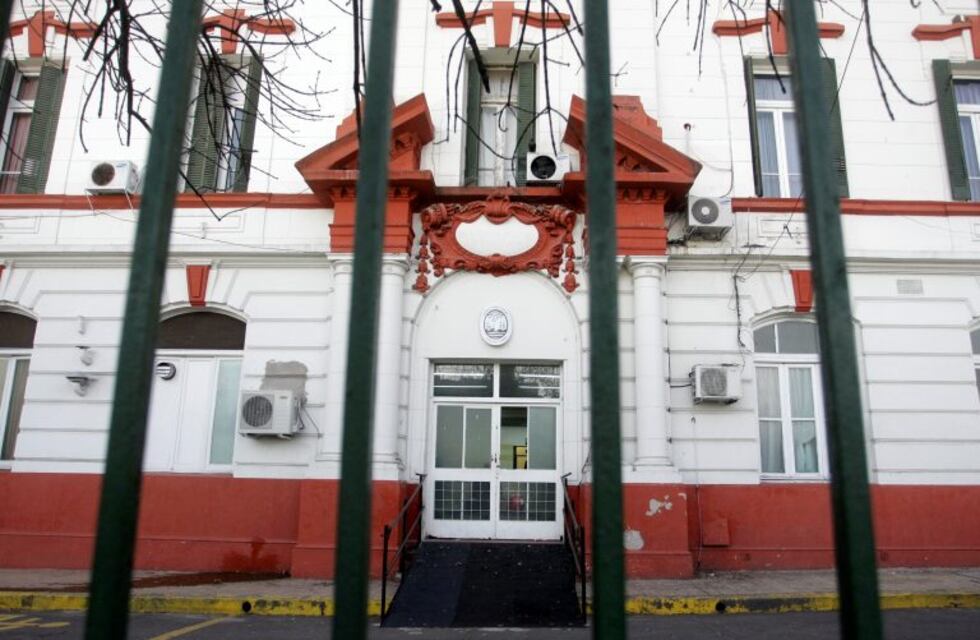 En el Hospital Fernández afirman que el contagio del jefe de enfermería "no fue intrahospitalario"