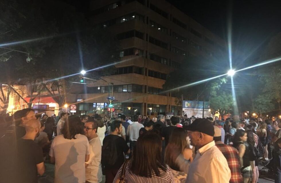 El cacerolazo en contra de la reforma previsional duró hasta la madrugada