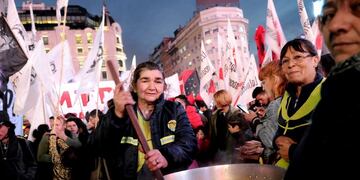 Triunvirato piquetero\u002E