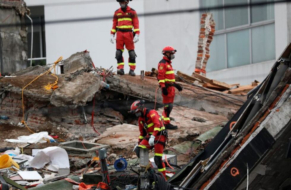 Sube a 355 la cantidad de muertos por el terremoto en México