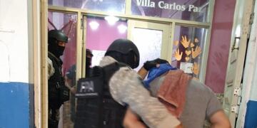 Detienen a cinco integrantes de una familia acusados de venta de drogas\u002E