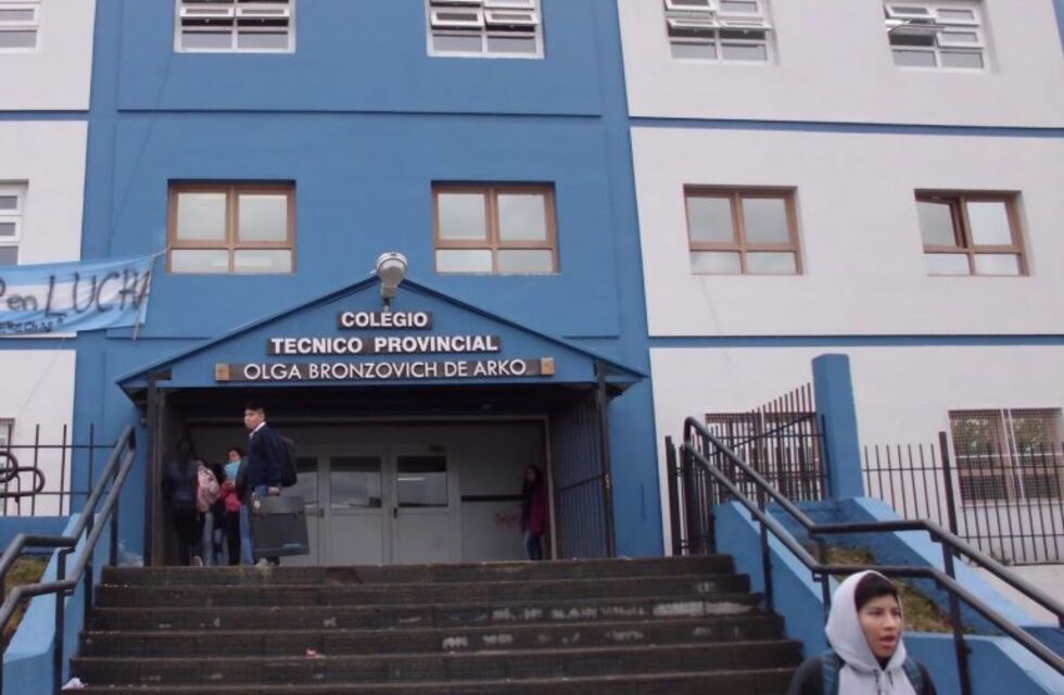 Ushuaia: Newsan inició prácticas profesionalizantes con estudiantes de secundaria