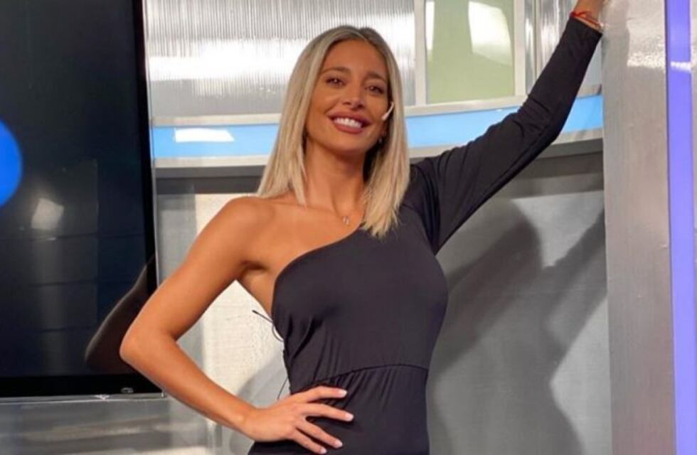 Sol Pérez compartió su atrevido look para conducir el noticiero