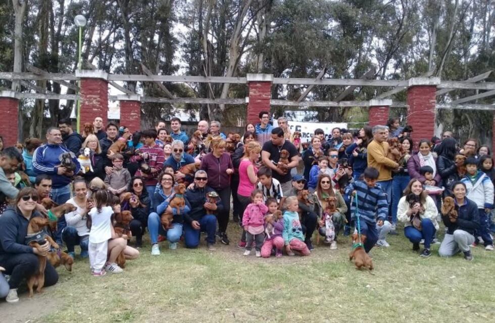 La "salchijuntada" colmó el parque Sarmiento