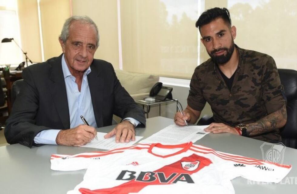 Ariel Rojas firmó su contrato con River: "No es una revancha, sino un desafío muy importante"