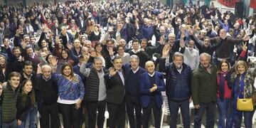 Radicales con Martínez