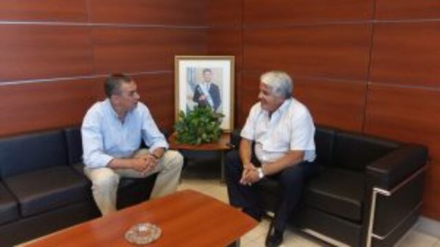 El ministro de Economu00eda, Infraestructura y Energu00eda, Enrique Vaquiu00e9, se reuniu00f3 con su par Andru00e9s Du00edaz Cano.