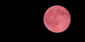 Preparate para la superluna rosa de abril: qué es, cuándo y cómo verla