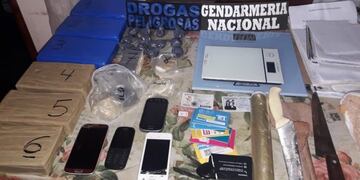 Dos mujeres detenidas con casi 70 mil dosis de cocaína en Salta\u002E (Policía de Salta)