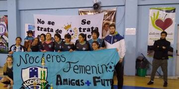 Los Antiguos: Nocheros de Las Heras campeonas del fútbol femenino
