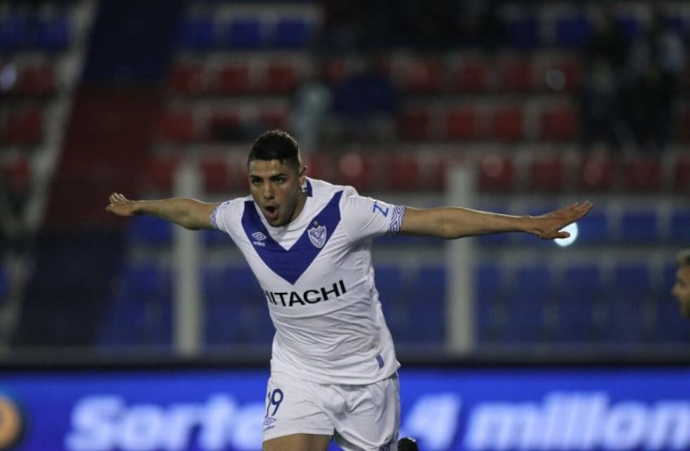 Vélez le ganó 3 a 0 a Tigre en la inauguración de la Superliga del fútbol argentino
