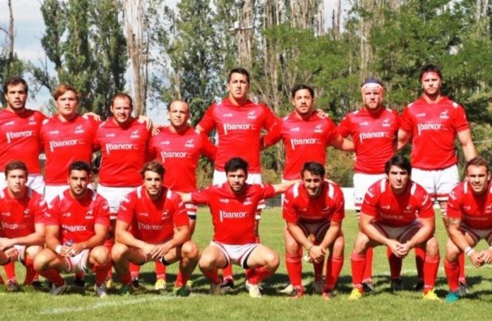 Los Dogos debutaron con triunfo en el Argentino de rugby