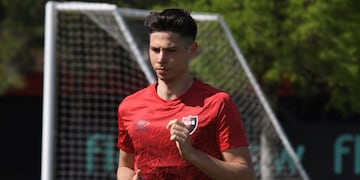 Manuel Capasso es nuevo jugador de Newell's (@CANOBoficial)