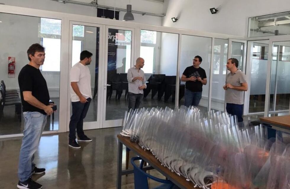 En Rosario repartirán máscaras hechas por voluntarios con impresoras 3D