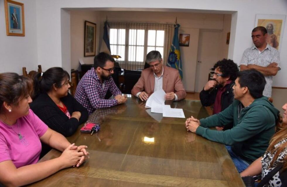 Depositaron los sueldos de empleados municipales