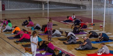 Jornada Especial de Yoga (prensa)