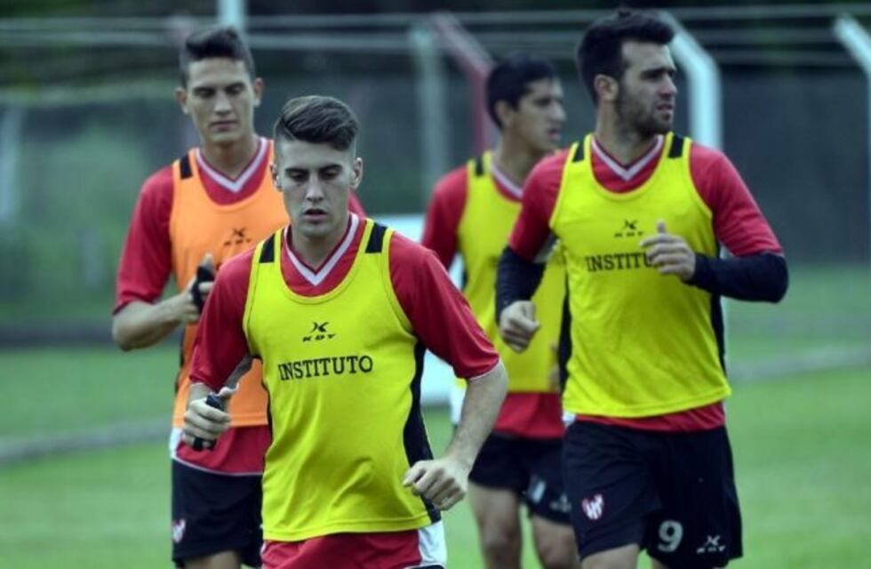 Blanco se desvinculó de Instituto y Nacho Antonio insiste con irse