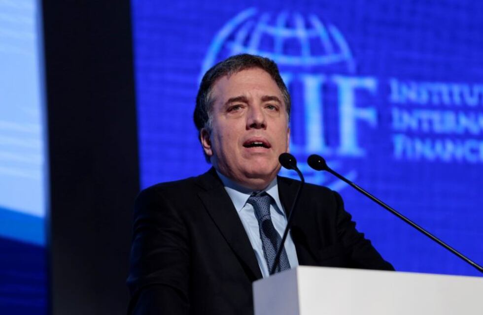 Dujovne reiteró el pedido a EEUU de eximir a Argentina de los aranceles al acero y aluminio