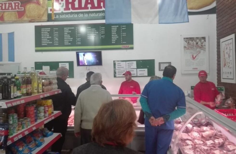 Precios Esenciales: la gente se llevó toda la carne en una hora