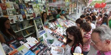 La UNLP estará presente en la nueva edición de la Feria del Libro (web)\u002E