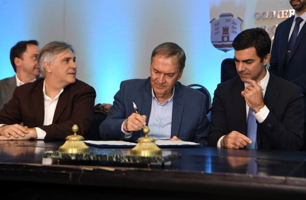 Schiaretti y Urtubey firmaron diferentes convenios de cooperación entre ambos gobiernos