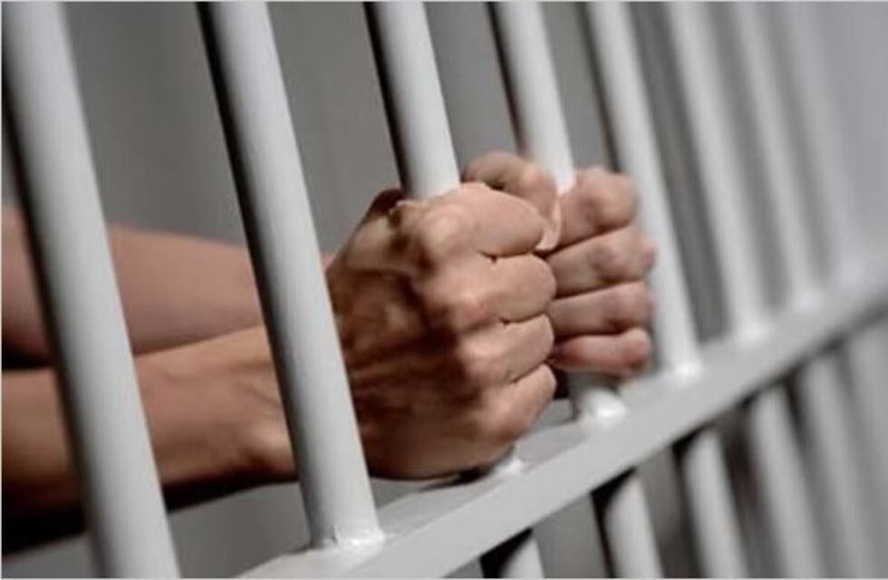 Dos personas detenidas por robar a taxistas y remiseros