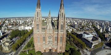 Proponen una forma para que La Plata sea declarada patrimonio mundial