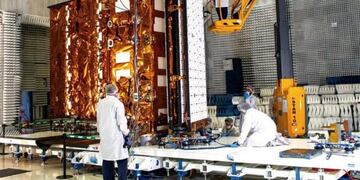 Ingeniero de Alem participó en la creación de un satélite