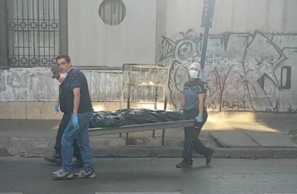 Hallaron a un hombre muerto en una pensión de Ciudad