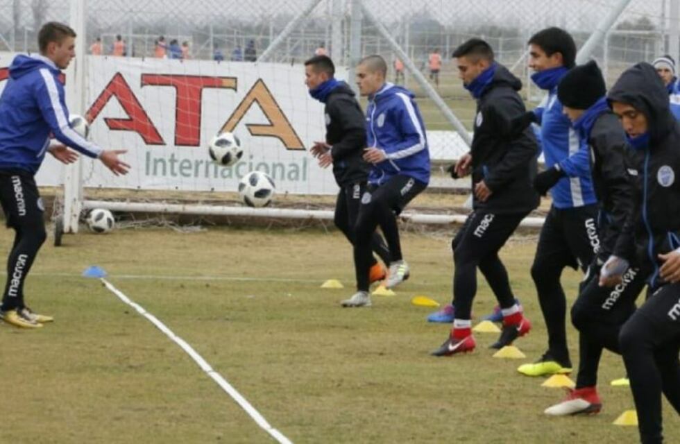 Godoy Cruz entrenó y viajó hacia Buenos Aires