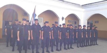 Oficiales Egresados\nCrédito: Policía Departamental Gualeguaychú