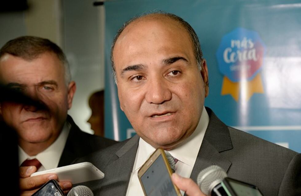 Manzur dijo que todavía no tomó una decisión respecto a adelantar las elecciones