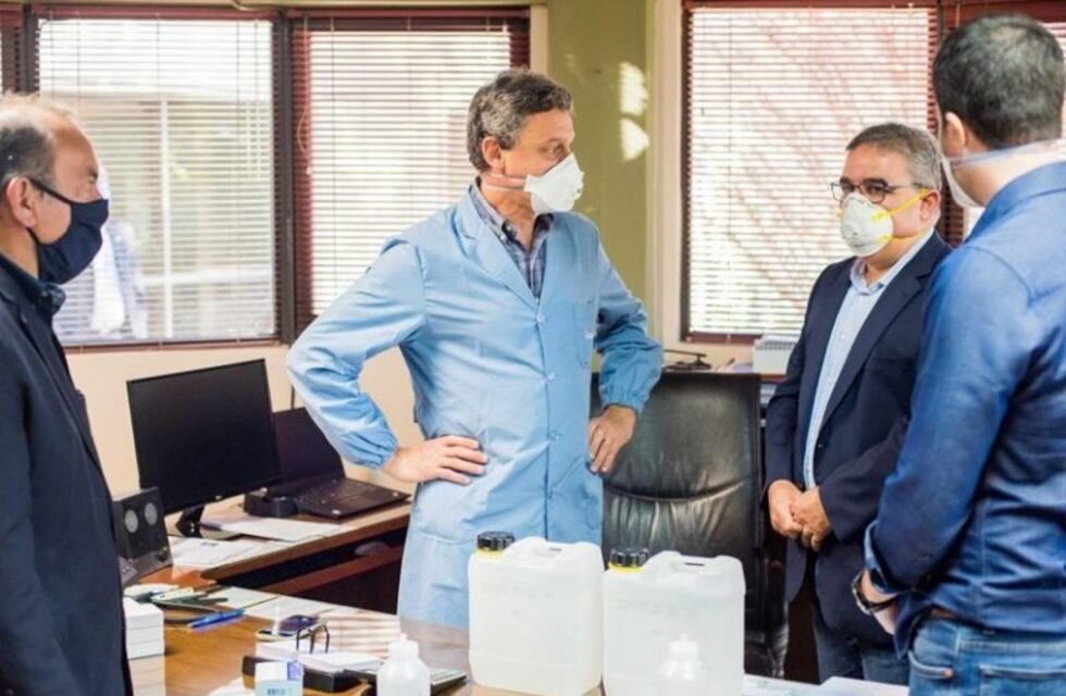 Donaron dos mil litros de alcohol en gel a los municipios catamarqueños